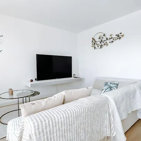 Type Industriel Dans Cadre Provencal Apartment Sanary-sur-Mer