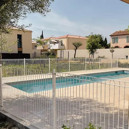 Type Industriel Dans Cadre Provencal Apartment Sanary-sur-Mer