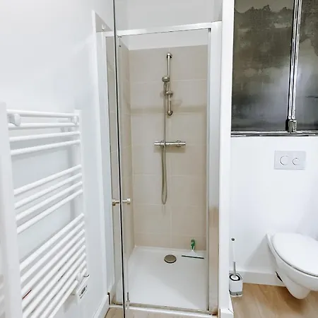 Type Industriel Dans Cadre Provencal Apartment *
