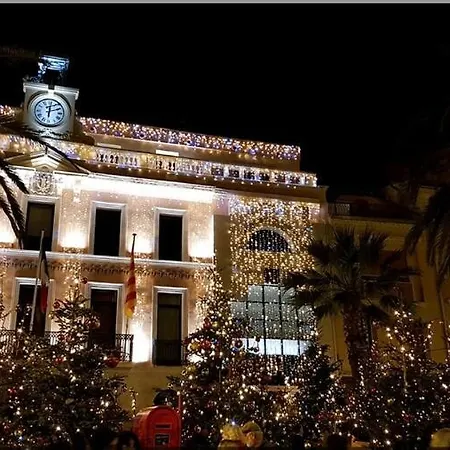 Type Industriel Dans Cadre Provencal * Sanary-sur-Mer